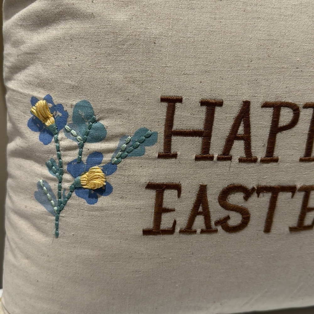 COPY - 🌸NEW 🐣 Easter  THRESHOLD Decorative Pillow 18in x 18in. - Picture 5 of 15